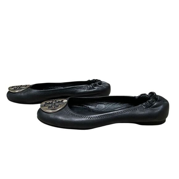 Tory Burch Reva Ballet Flats Women’s 6.5 Travel Black Leather Silver Medallion - Picture 3 of 10